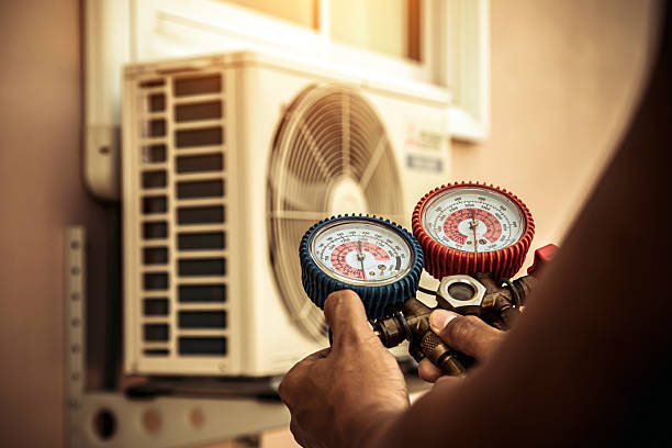 Professional Hvac Installation technician working in Wheatland, OK